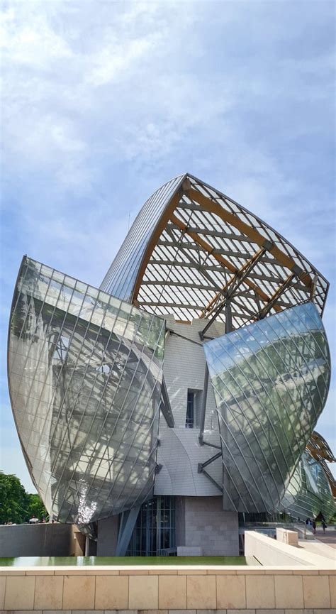 fondation louis vuitton parking|louis vuitton gallery tickets.